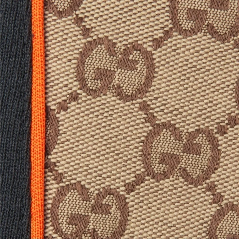 Gucci stylish zip